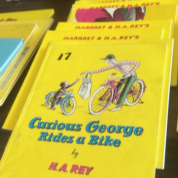 Curious George Book Collection - Picture 5 of 7